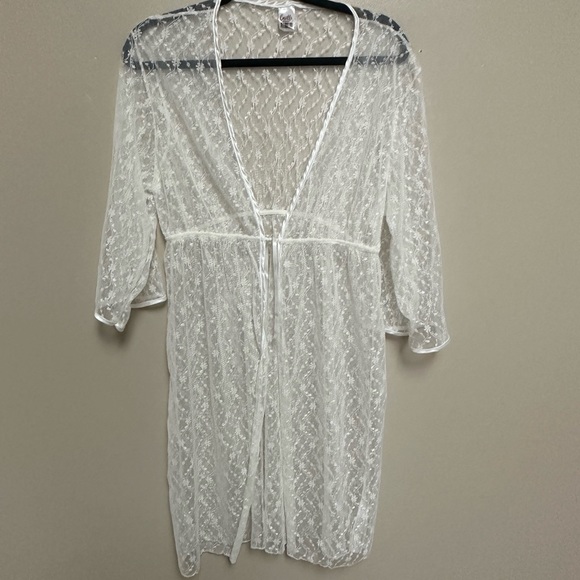 White Lace Cover Up, rope - Picture 1 of 4
